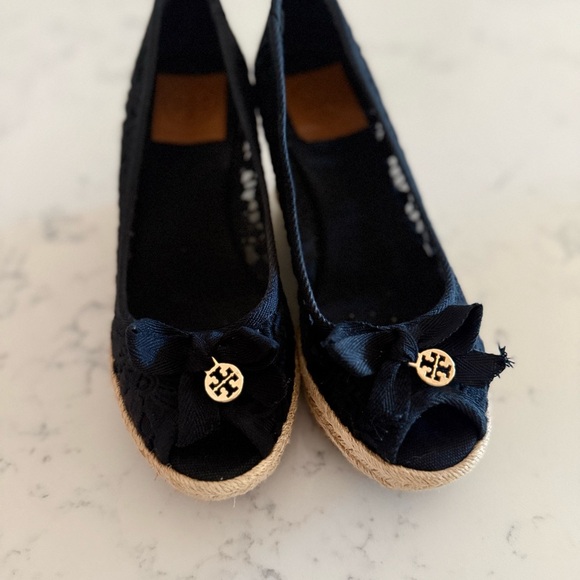 Tory Burch Black Espadrille Wedge Heels - Picture 1 of 4